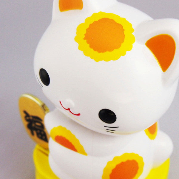 Solar Powered Baby Manekineko RC-12Y