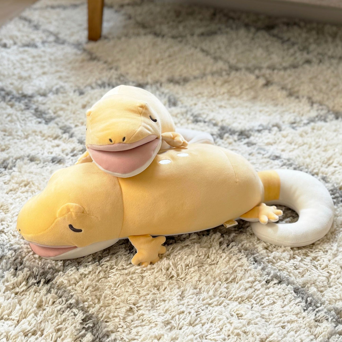 LIV HEART Premium Nemu Nemu 24132-55 Cool Body Pillow Medium Lizard