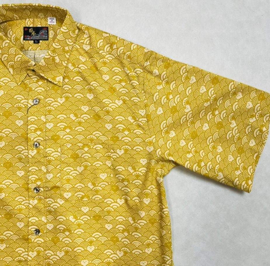 Japanese-Style Short-Sleeve Shirt Wave Cat (Yellow)